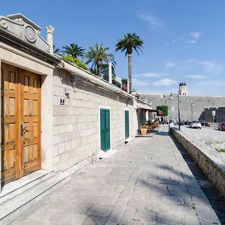 Entre Les Jardins דוברובניק