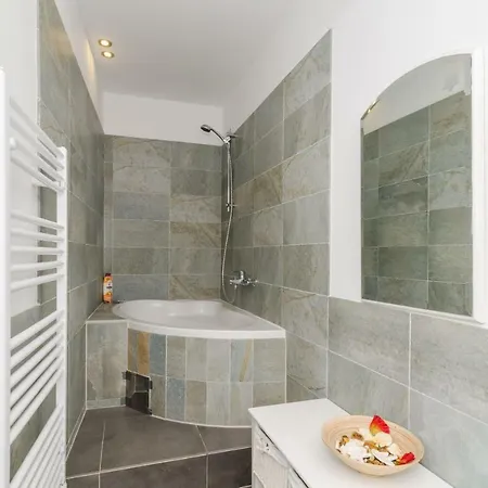 Entre Les Jardins Апартаменты