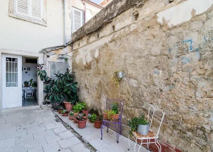 Entre Les Jardins Ντουμπρόβνικ