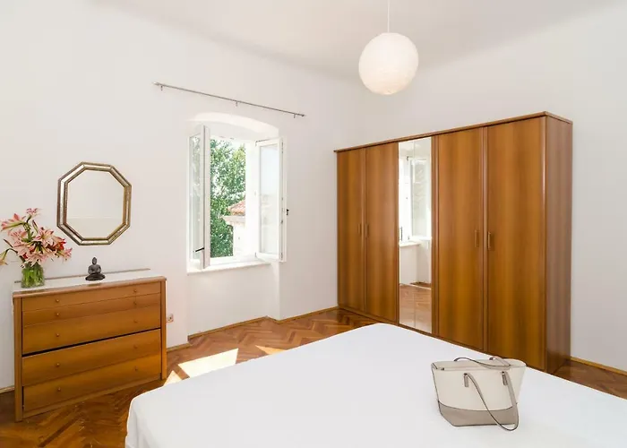 Entre Les Jardins Apartment *